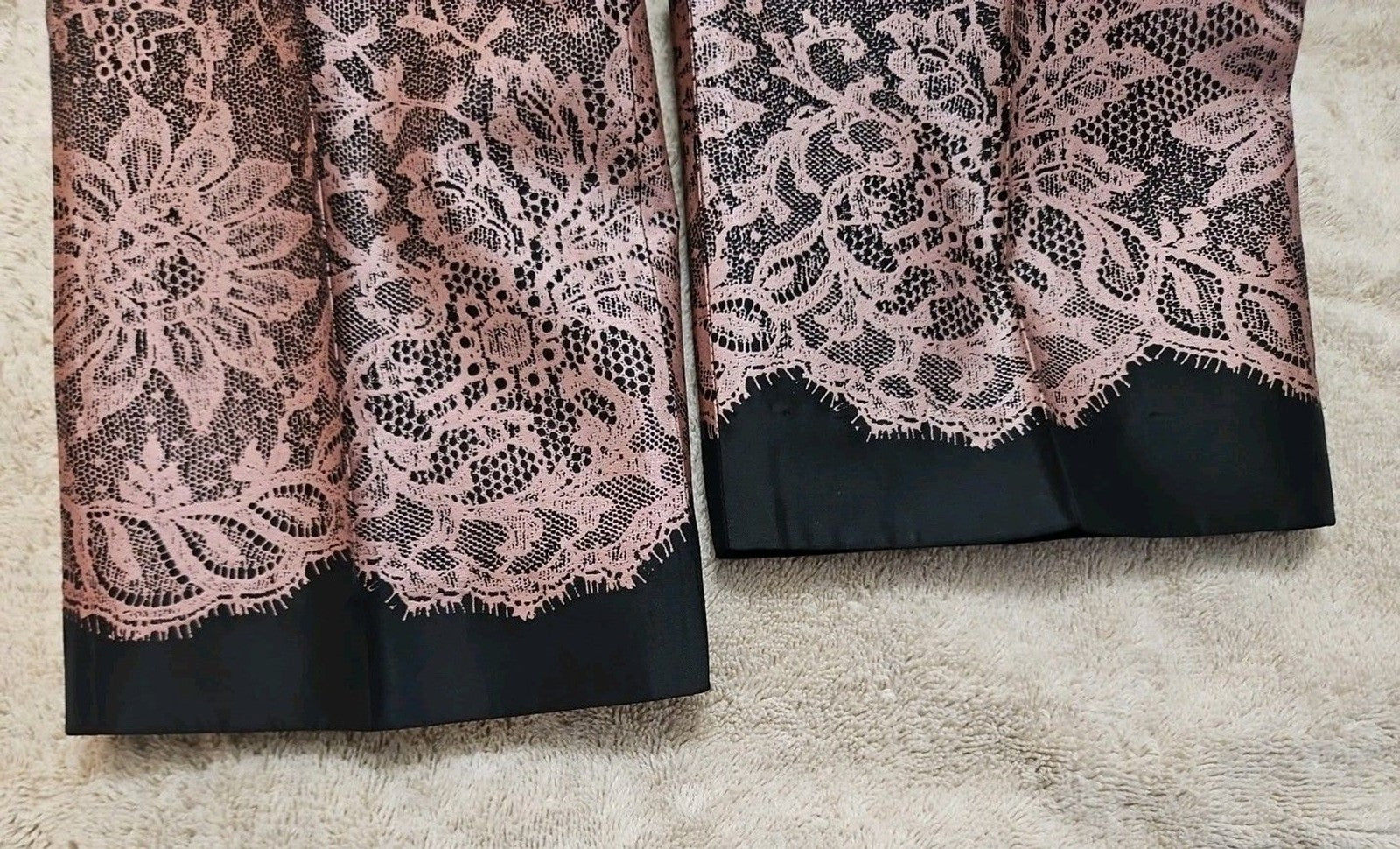 Phoebe Black & Metallic Pink Jacquard Floral Print Sz 2 Satiny