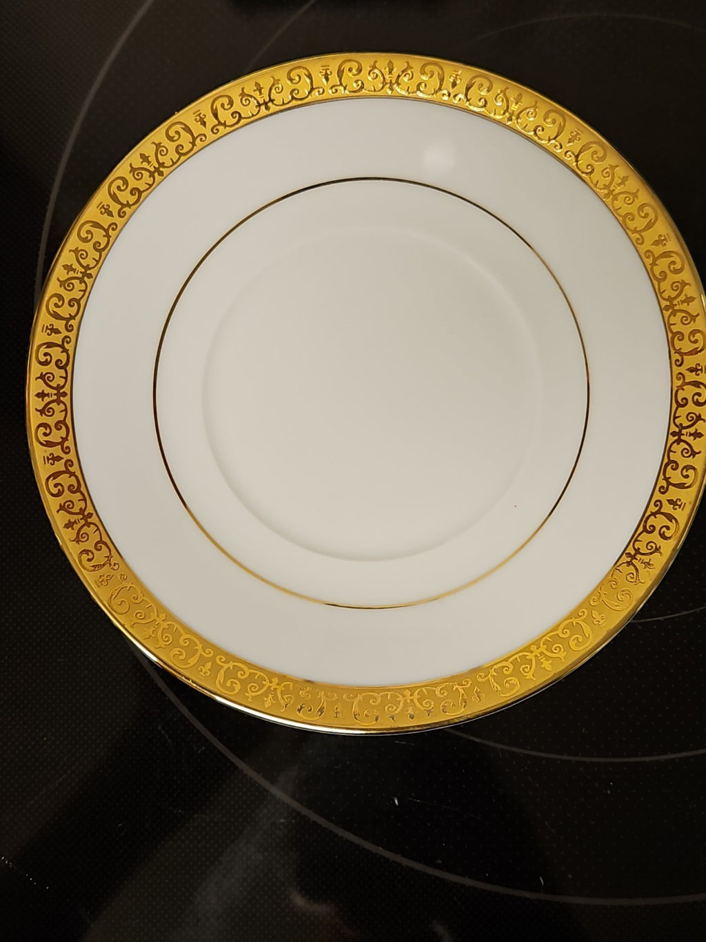 Vintage 1991 Royal Gallery Gold Buffet Cup and Saucer Set EUC