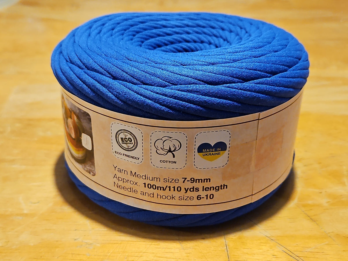 Brand New Roll Of Bobilon Yarn T-shirt Yarn Medium 7-9mm Blue 110 Yards