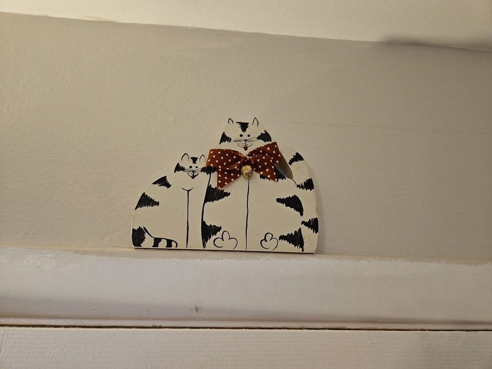 1995 Vintage Rustic Folk Art Mama Cat & Kitten Wood Plaque By Penny Hutawaite