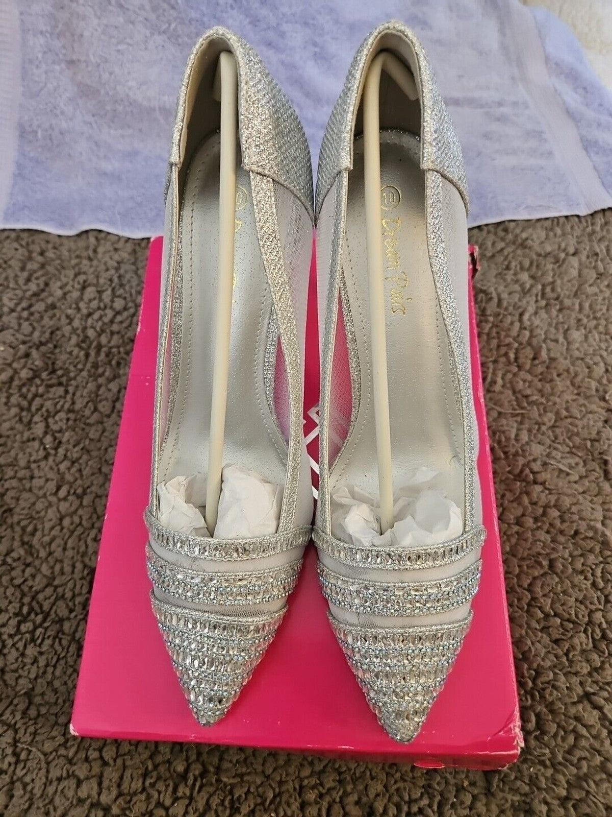 Womens Dream Pairs Silver Glitter Heels Evening Wear Size US 10. New