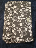 NWOT Thirty One Insulated Large Thermal Zipper Pouch Black Floral Brushstroke 31