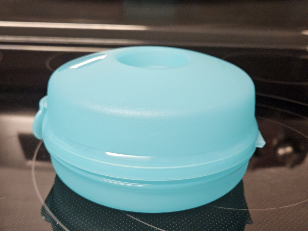 Tupperware Round Sandwich Bagel Keeper Teal No Insert 440A-1