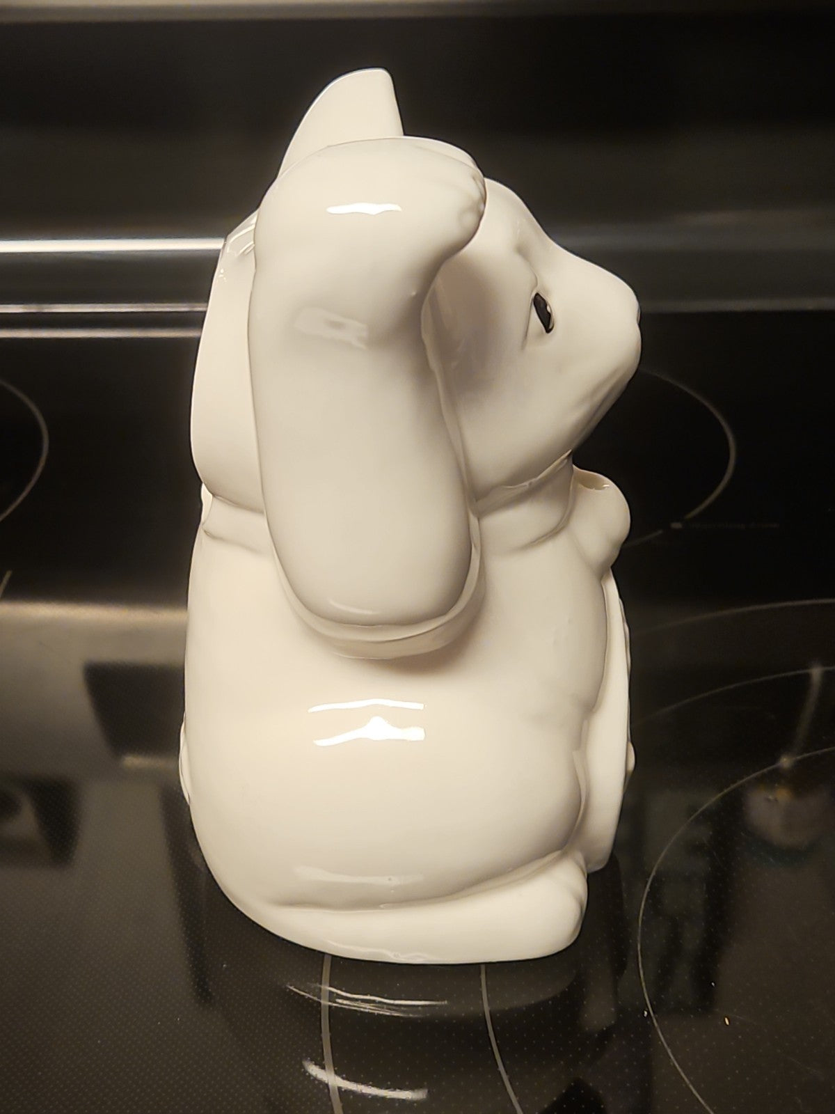 Vintage Benihana Maneki Neko Tiki Lucky Cat White Mug Lucky Waving Cat Figurine
