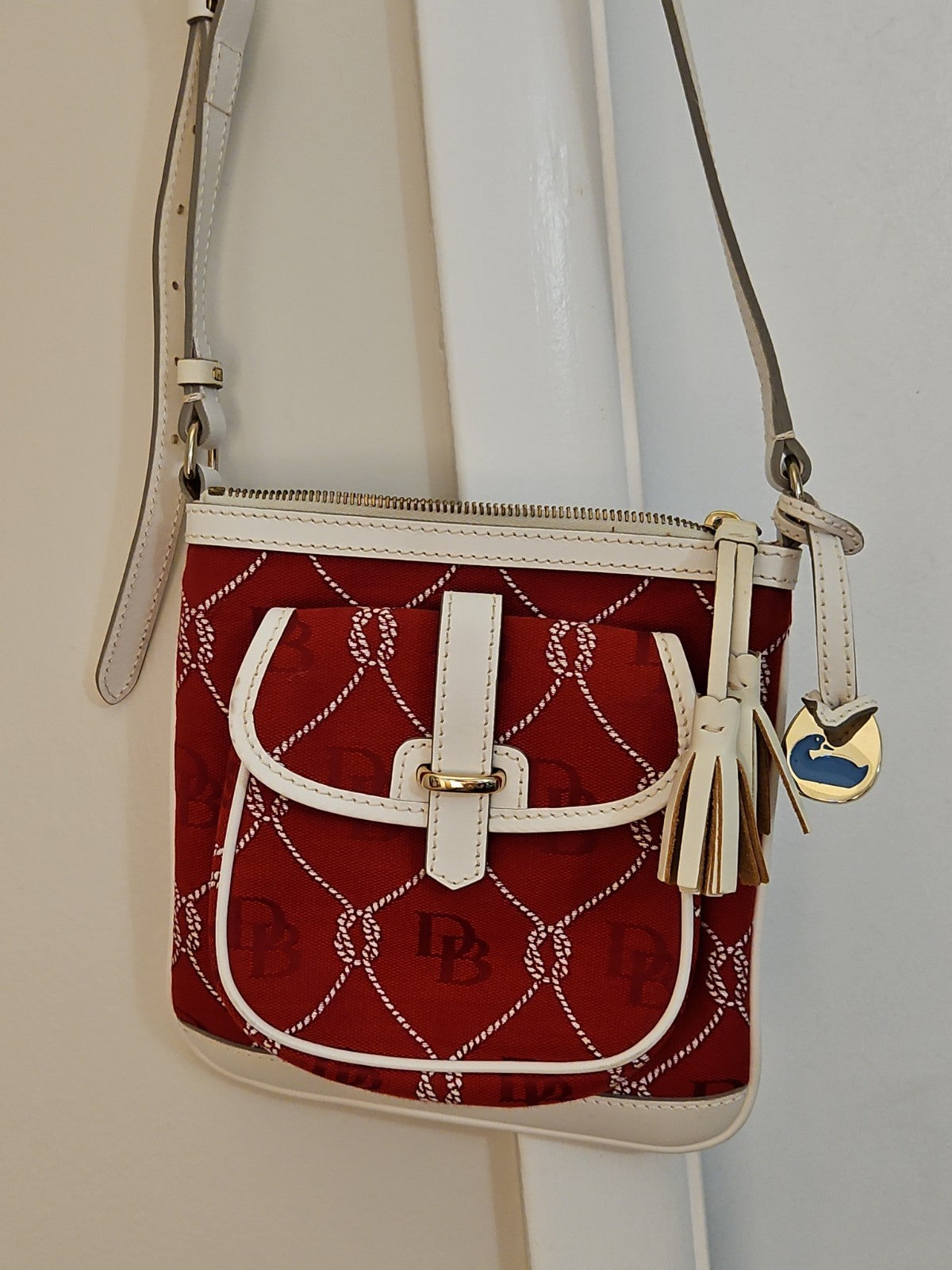 Vintage Y2K Nautical Dooney & Bourke Red & White DB Signature Jacquard Crossbody
