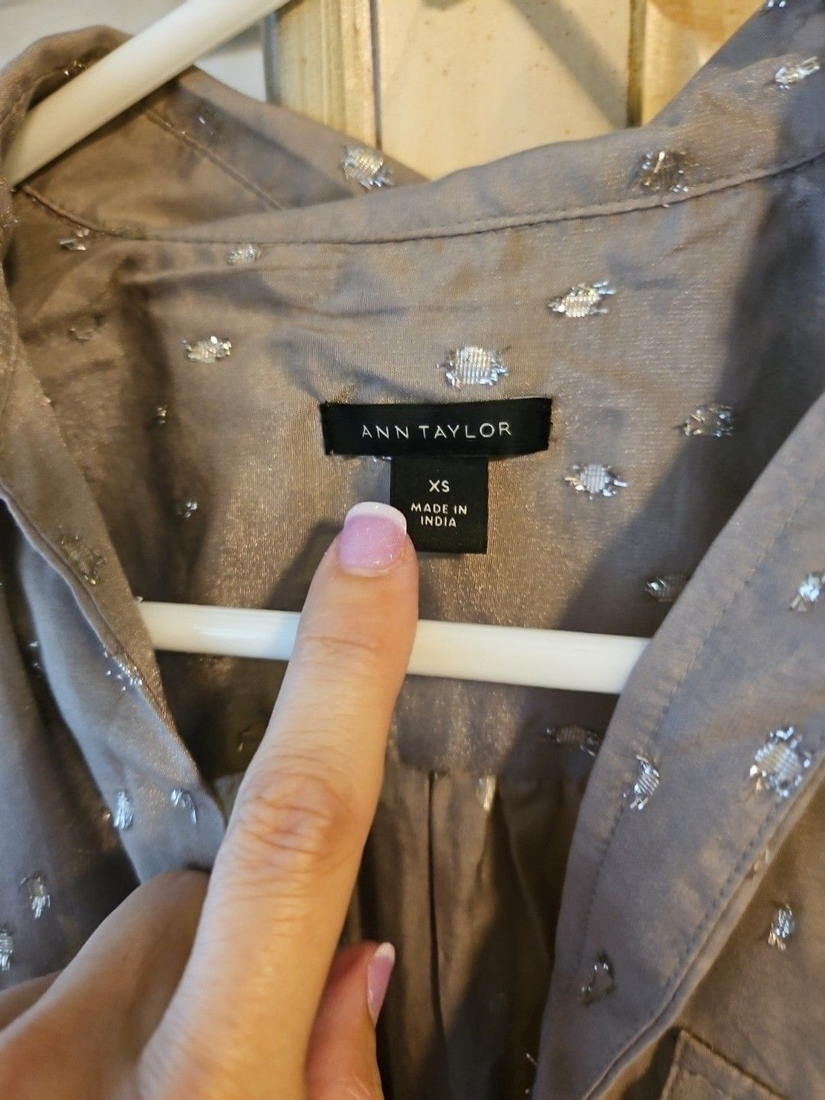 Ann Taylor Grey Henley Blouse With Silver Metallic Raised Polka Dots Sz XS