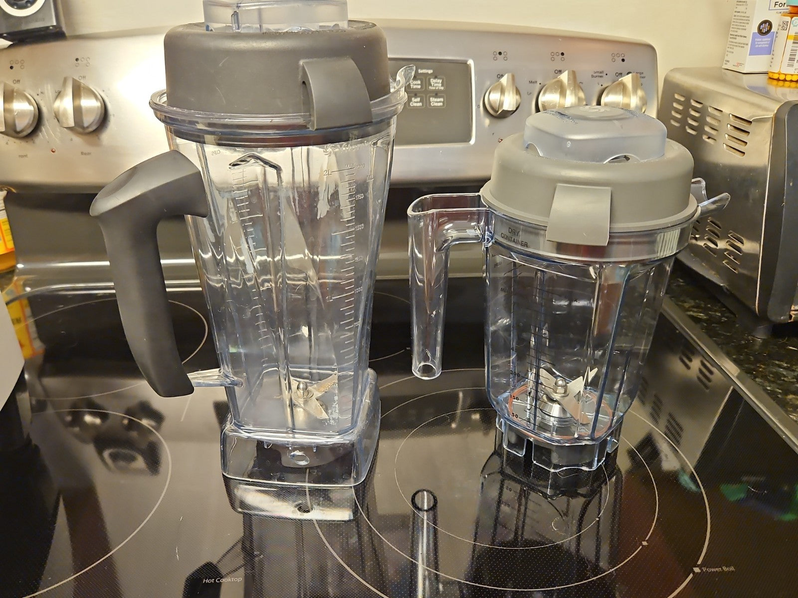 Vitamix 6300 Model VM0102B W/ 64oz & 32oz Pitchers & Lids No Tamper - Works!