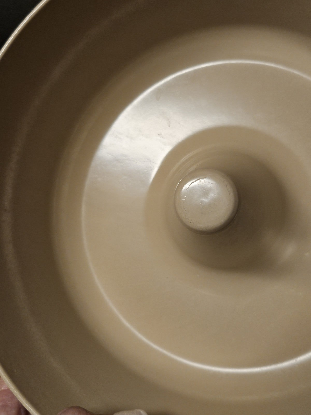 Vintage Anchor Hocking Microware Microwave Bundt Cake Pan 9" PM459-TI 484 EUC
