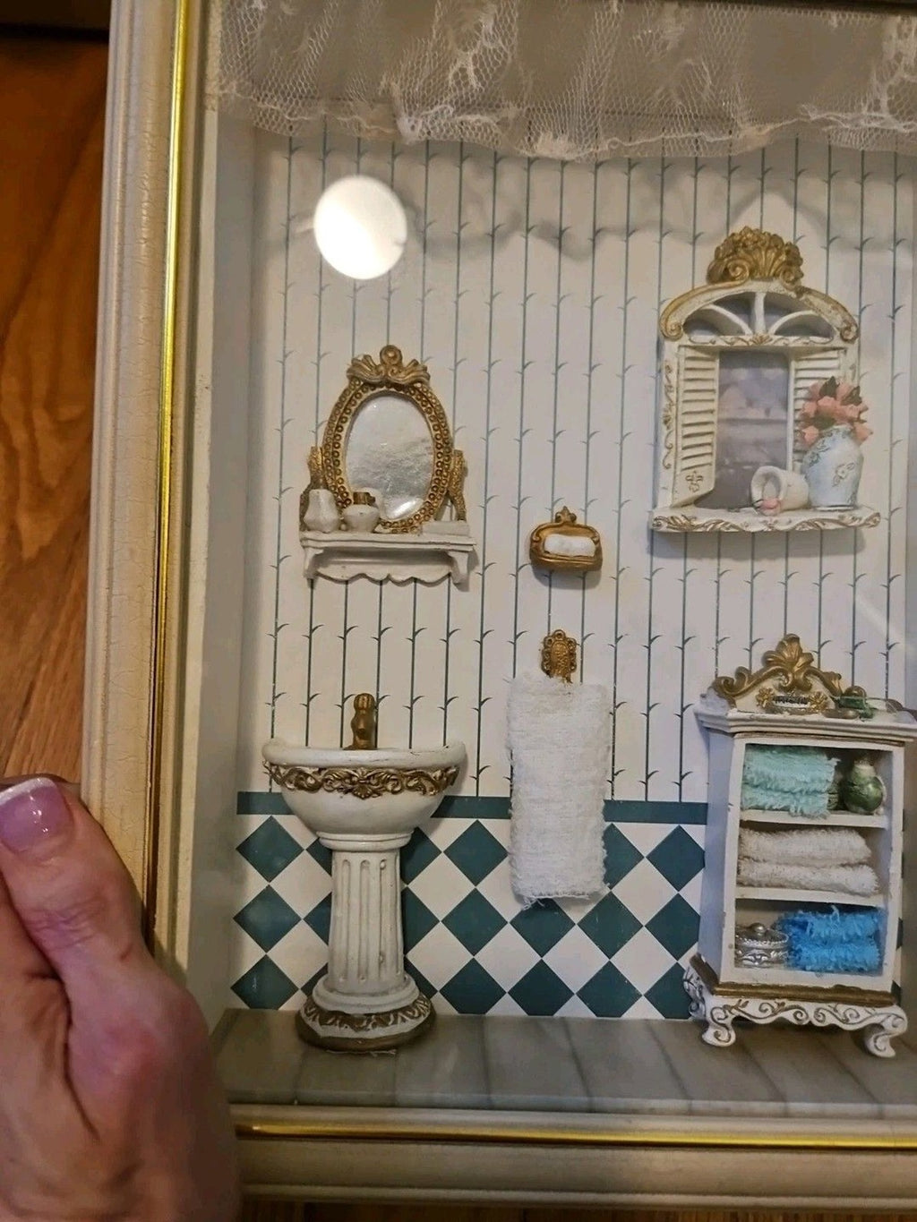 Vintage Diorama Victorian Bath Room Miniature Dollhouse Furniture Shadow Box