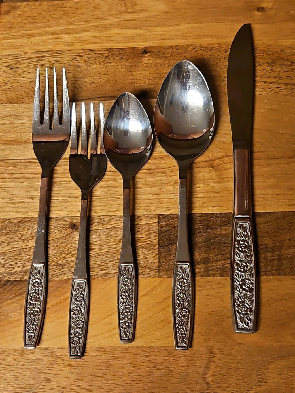 Vintage CustomCraft Stainless Steel Flatware CUS10 5 Pc Service For 2 Roses