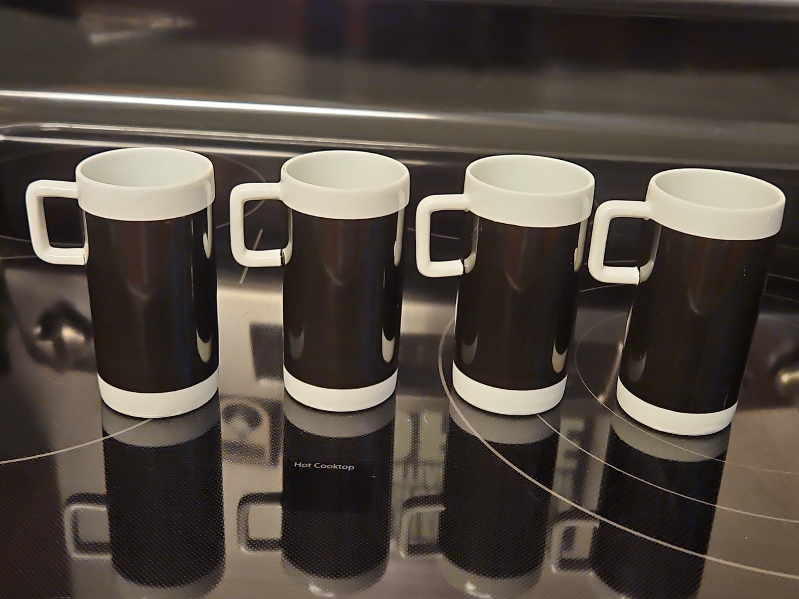 Set Of 4 Braniff International Airlines Black & White Espresso Cups Real China