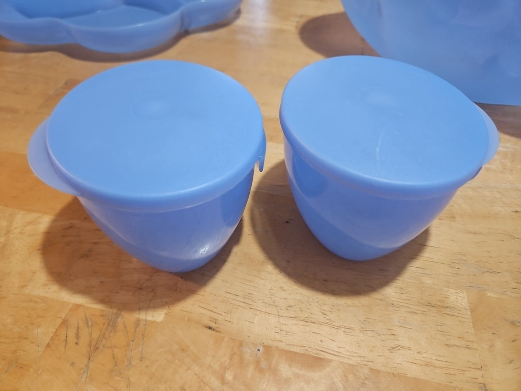 Tupperware Light Blue Chip N Dip 6 Piece Set Serving Platter 1.5 Gal