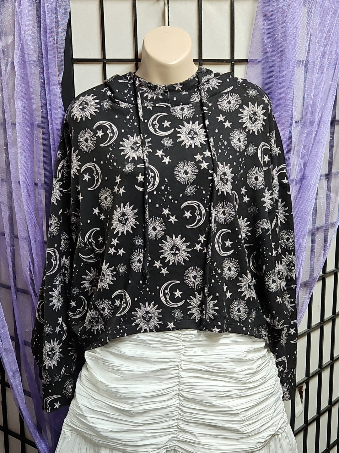 Midnight Bakery Women's Celestial Sun Moon & Stars Hacci Hoodie Size Small Black