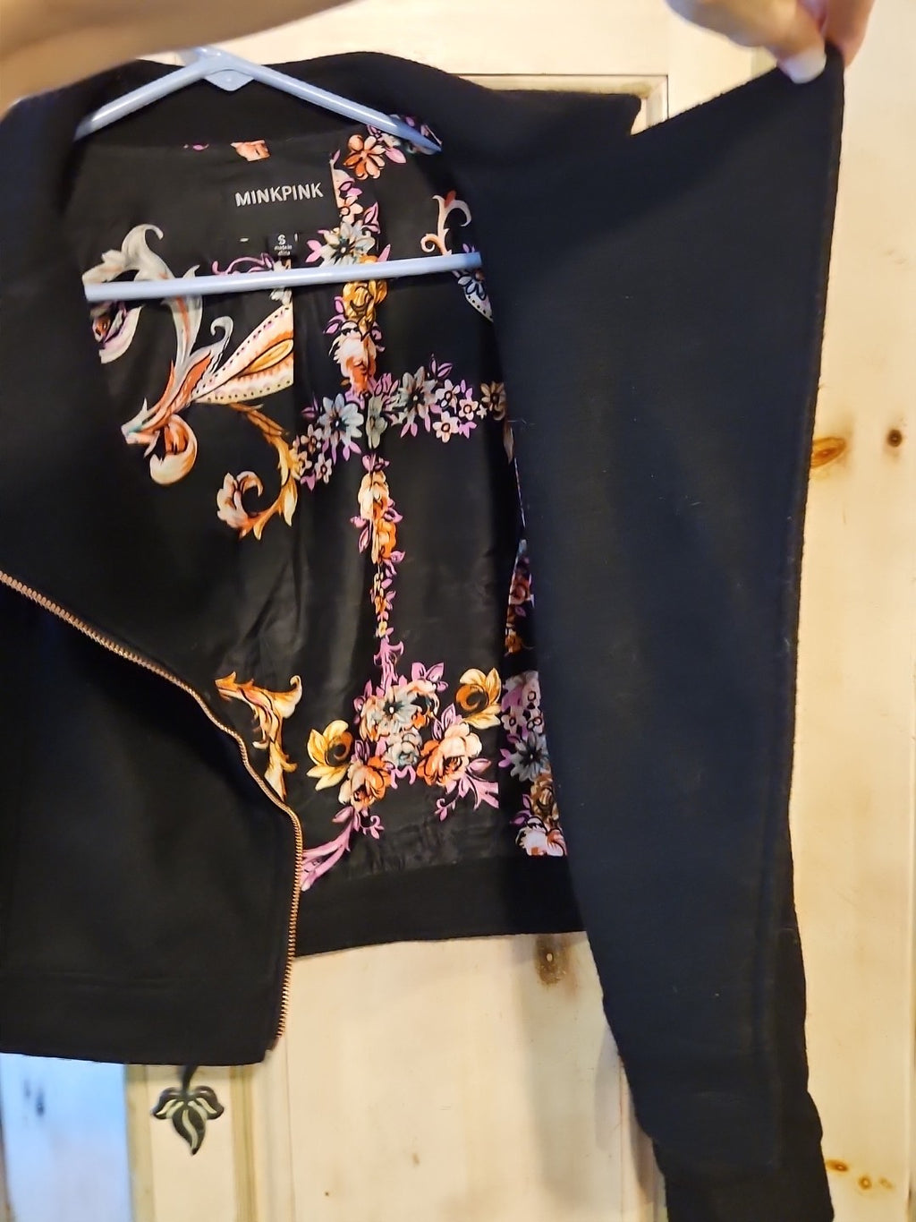 MinkPink Women’s Sz S Black Wool Blend Motorcycle Jacket Rose Gold Zipper Detail