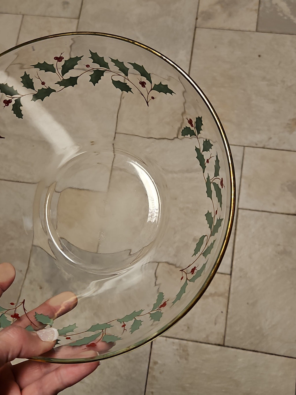 Lot Of 2 Arc France Christmas “ Holly Berry” Serving Bowls 9” 22k gold trim