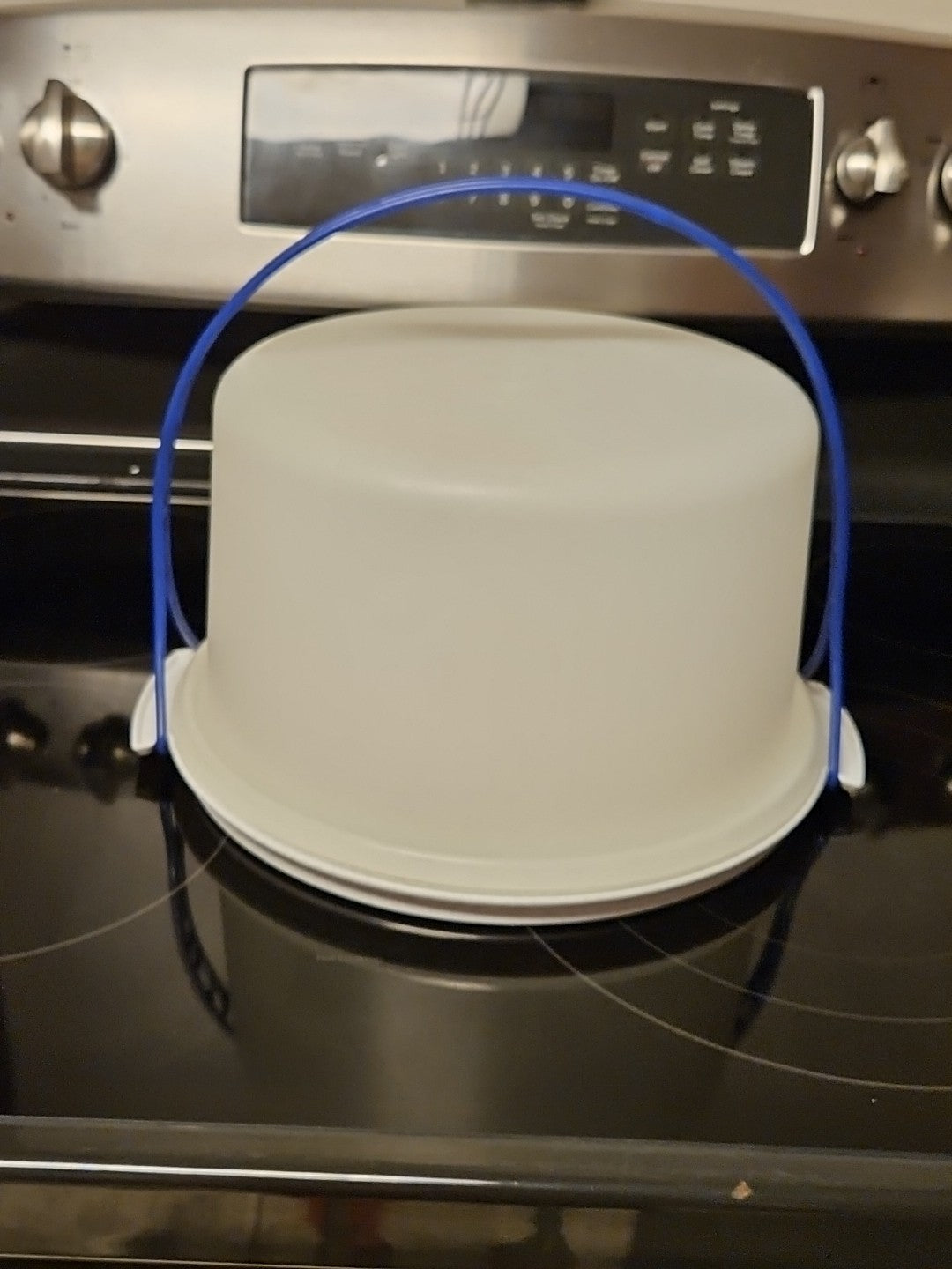 Vintage Tupperware 10" Cake Carrier White Speckled Base 684 Lid 683 Blue Handle