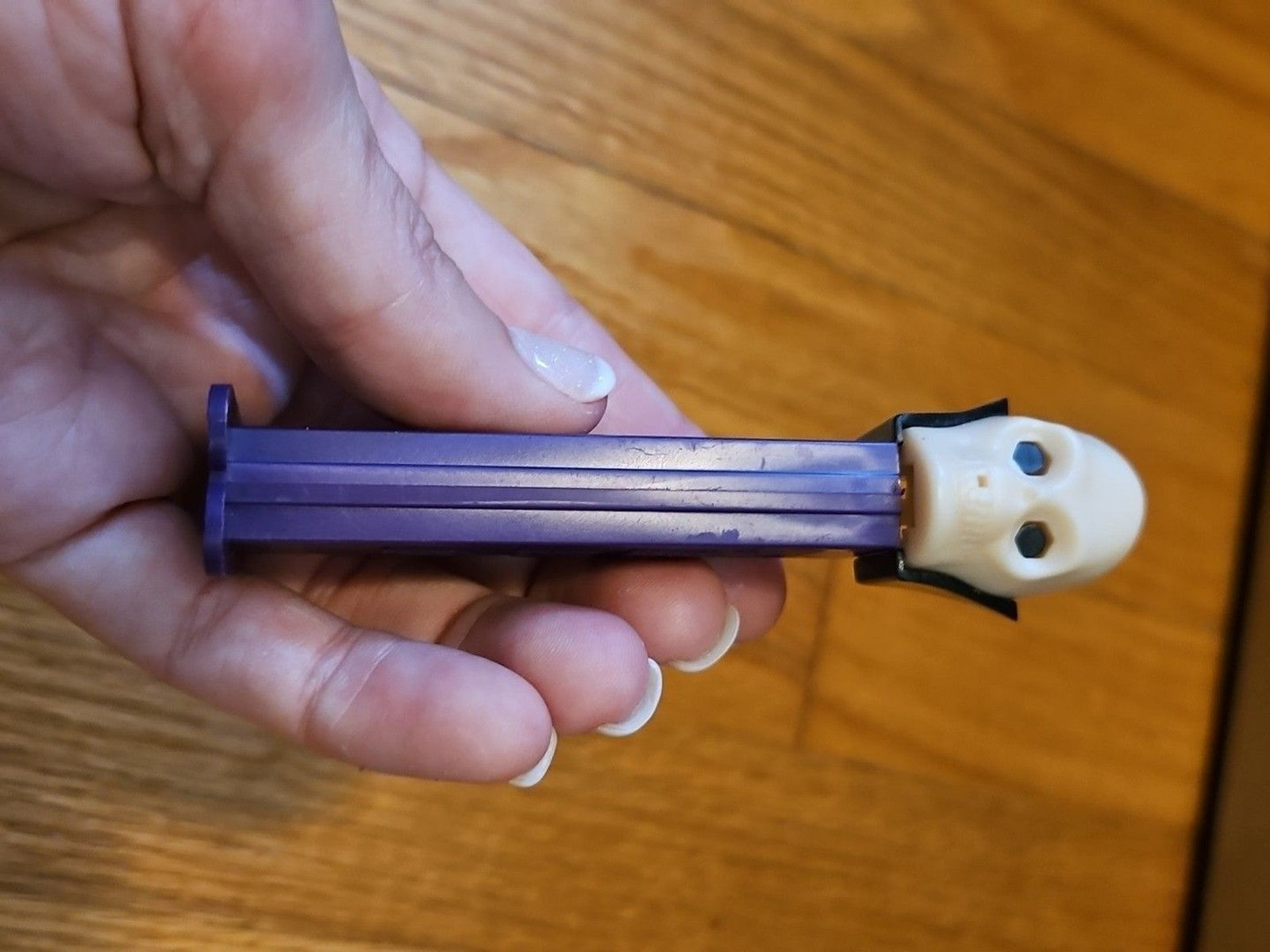 Vintage 1971 Purple Pez Dispenser Dr Skull Skeleton with Feet Made in Slovenia