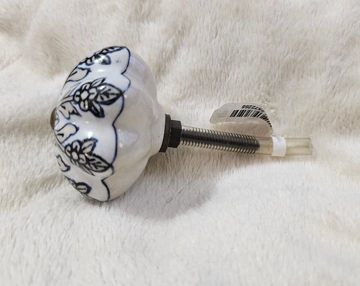 NWT Pier 1 White Porcelain Flower W/ Blue Design Drawer Pull Cabinet Knob 2"