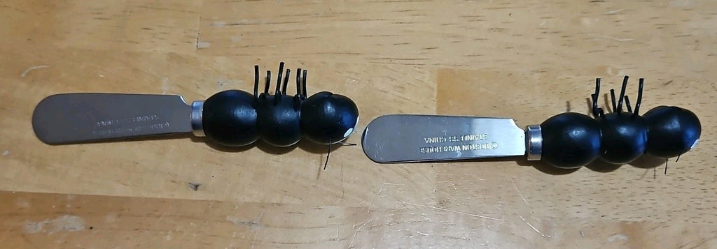 Vintage Boston Warehouse Black Ant Picnic Cheese Knife Set Of 2