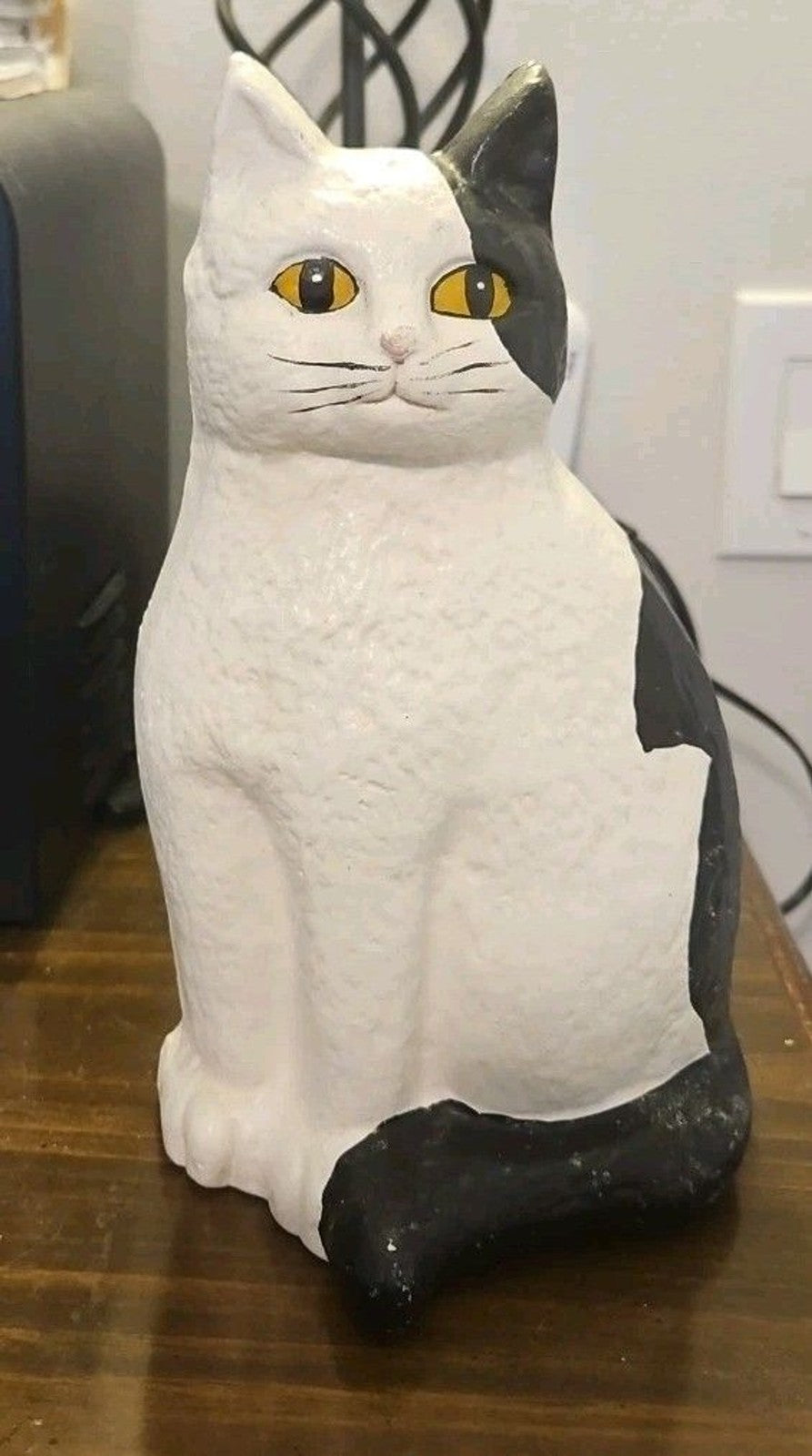 Vintage Cast Iron Black And White Cat Doorstop Made by Department 56 Taiwan