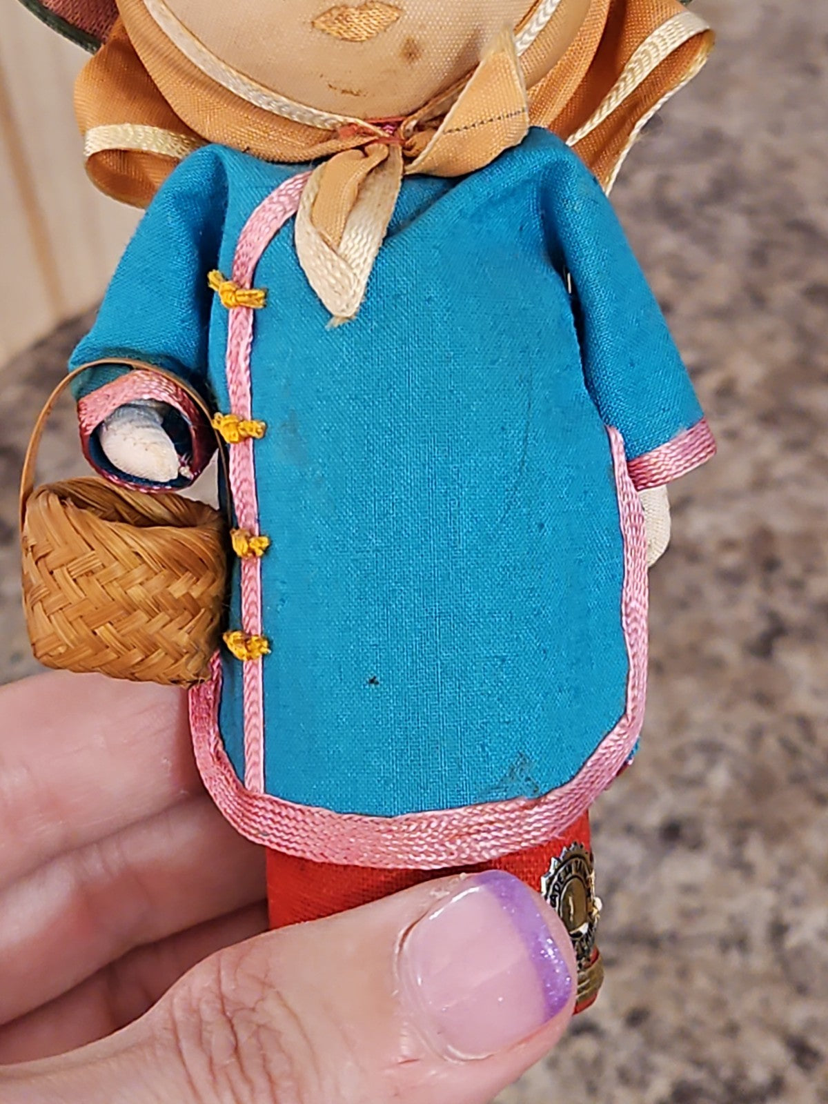 Set Of 2 Vintage Taiwan Free China Dolls Asian Folk Art Peasant Woman & Warrior