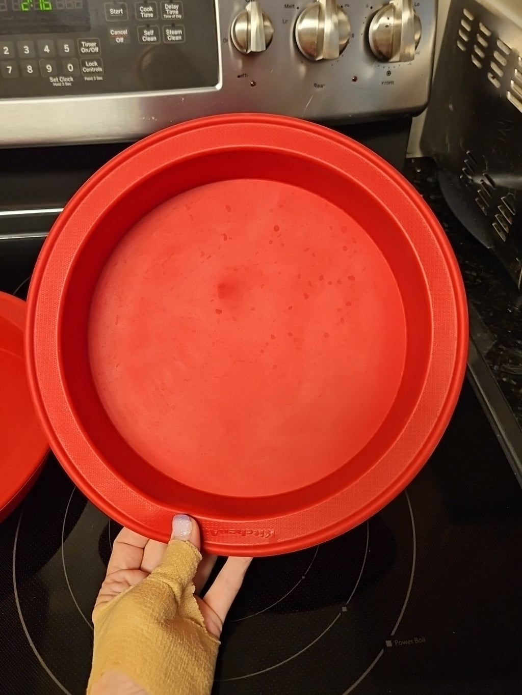 Set of 2 Red KitchenAid Silicone Cake Pans 9 Inch Round Very Nice