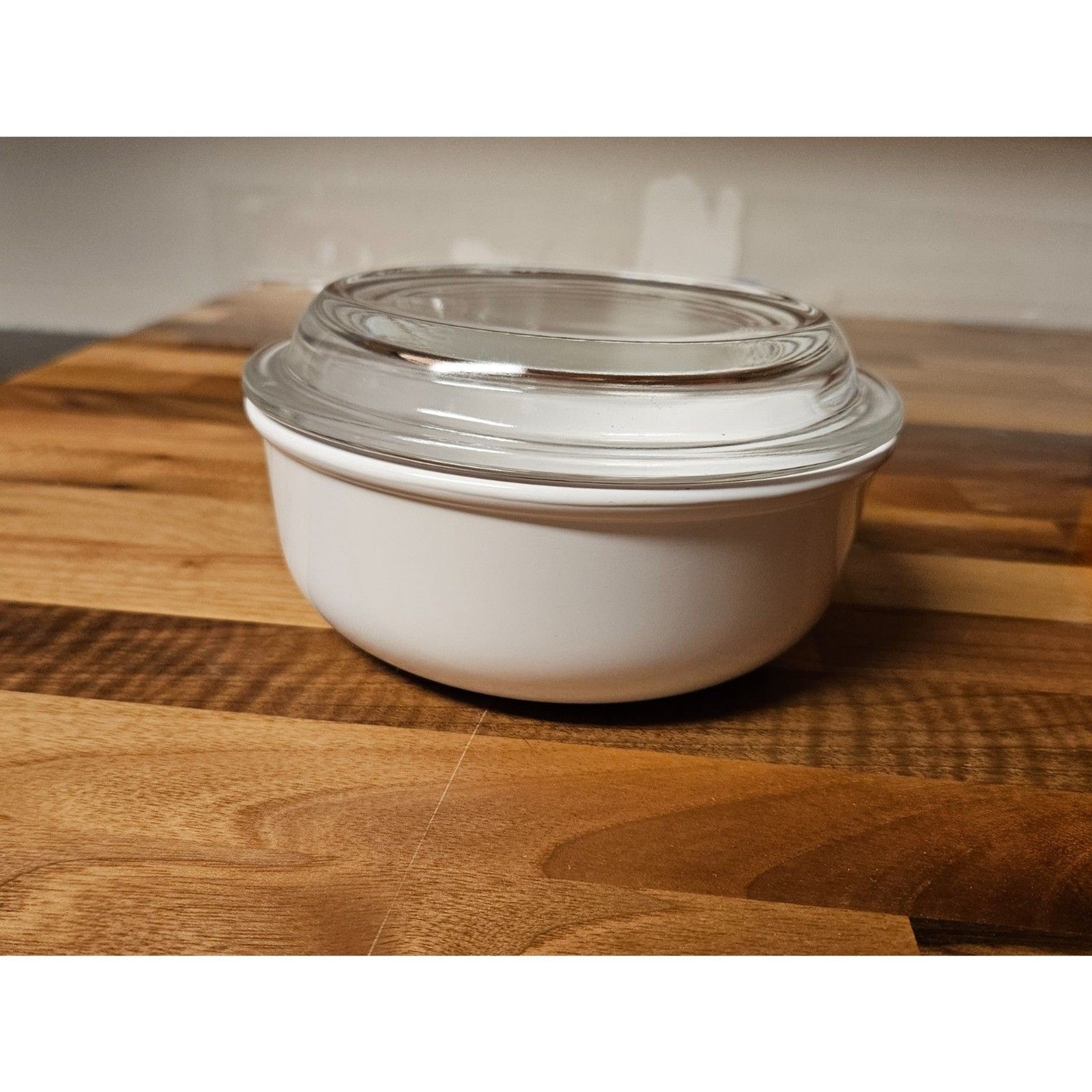 Vintage Corning Ware White Heat N Serve Grab It Bowl P-150-B with Glass lid
