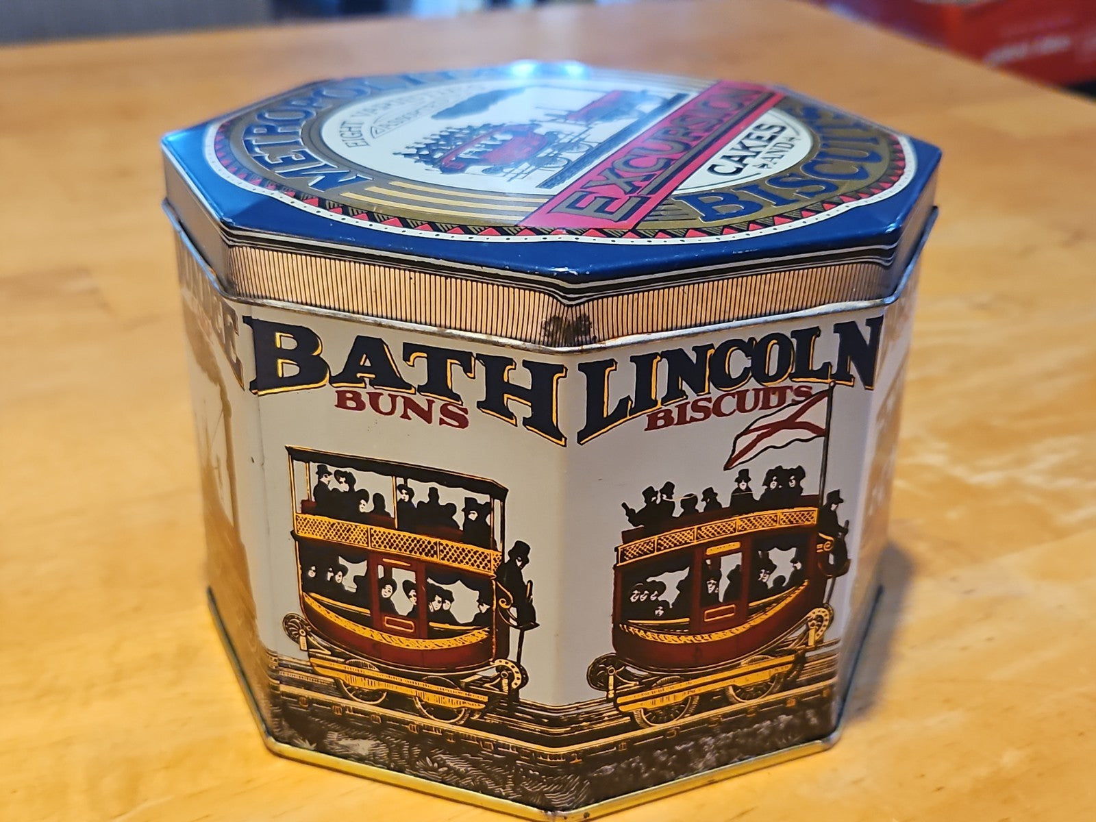 Vintage Metropolitan Excursion Cakes & Biscuits Octagonal Tin