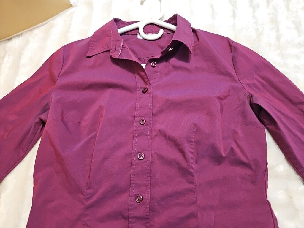 NY & Company Stretch Collar Shirt Ladies Medium Burgundy