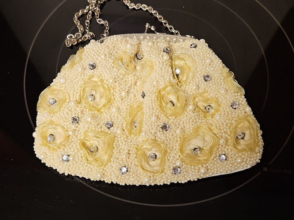 Vintage Pearl Beaded Rhinestone & Floral Accent Off White Clutch Purse