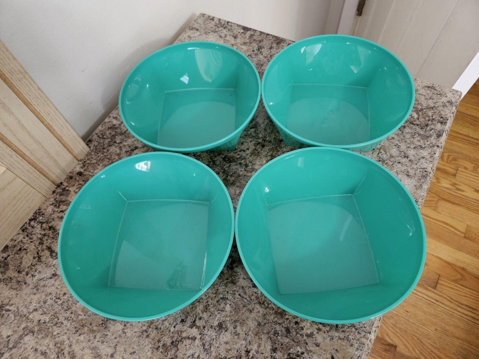 Set Of 4 Vintage Tupperware 5537A Servalier Bowls Green Cereal Bowls
