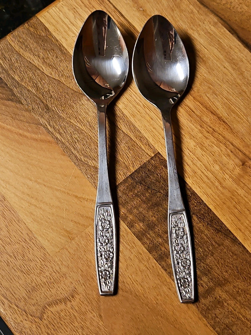 Vintage CustomCraft Stainless Steel Flatware CUS10 5 Pc Service For 2 Roses