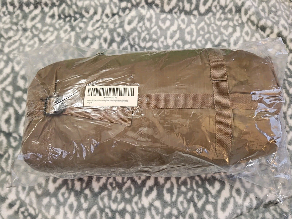 NIP USGI Military Style All Weather Poncho Liner Woobie Blanket in Coyote Brown