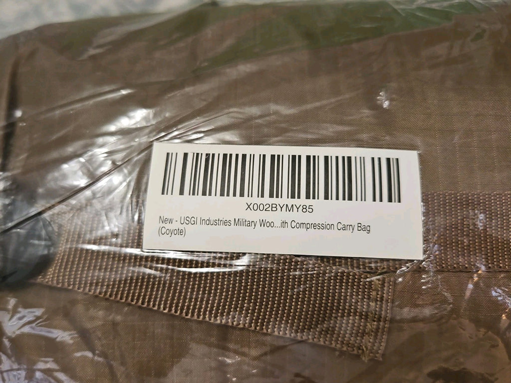 NIP USGI Military Style All Weather Poncho Liner Woobie Blanket in Coyote Brown