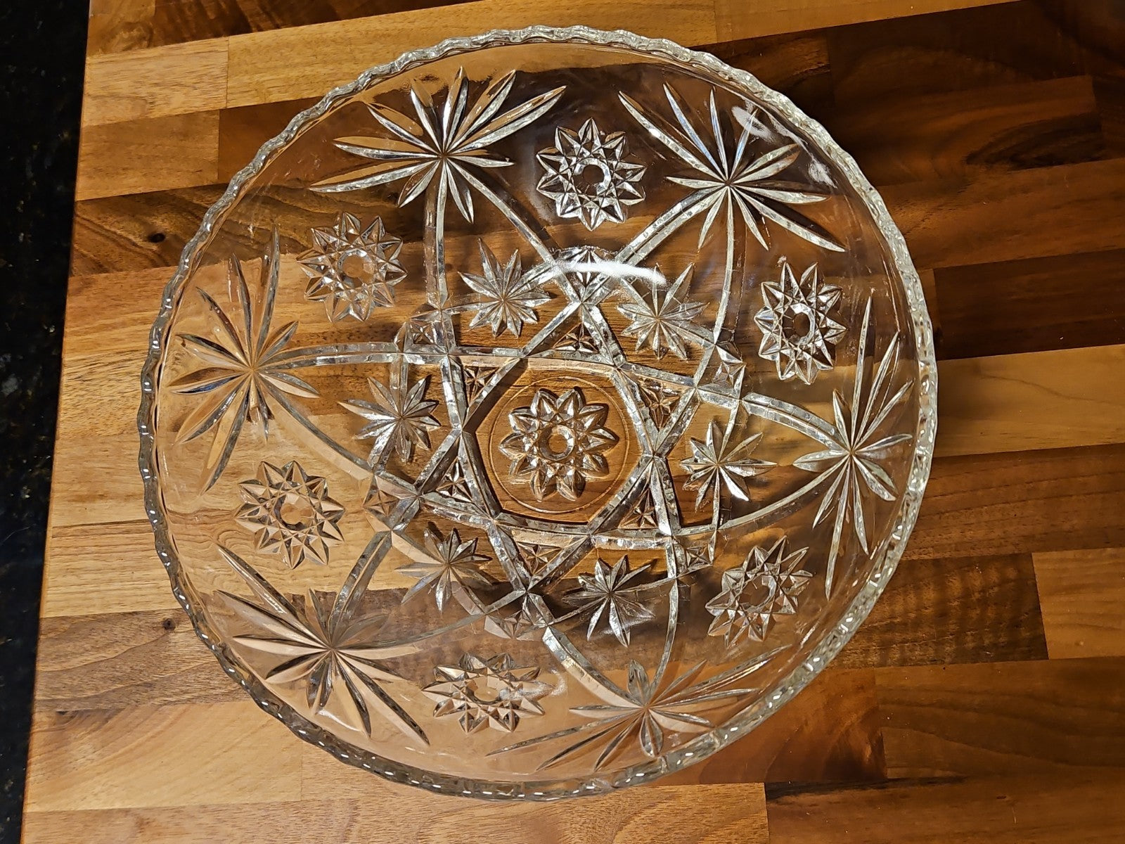 Vintage EAPC Anchor Hocking Star Burst Pressed Glass Bowl 10.75" Round EUC