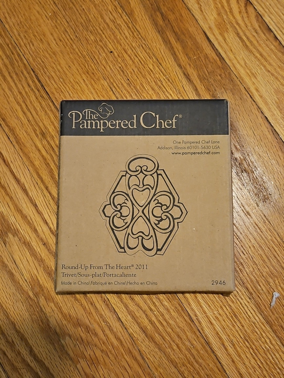 Pampered Chef Round-Up From The Heart 2011 Cast Metal Trivet 2946 Copper Top