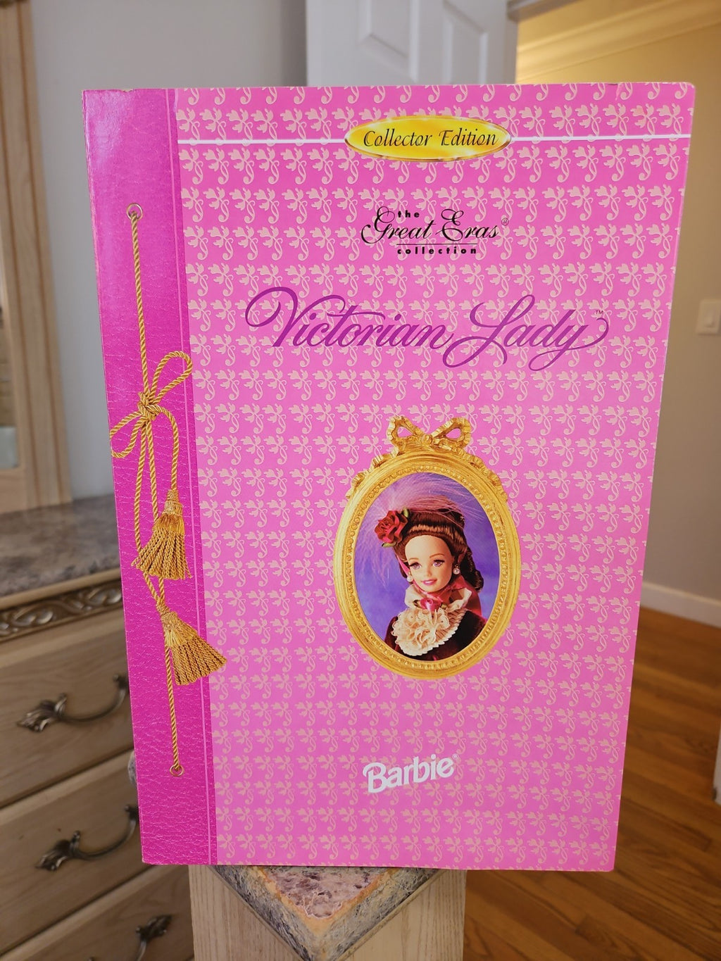 Mattel 1995 Barbie Victorian Lady Fashion Doll Great Eras NRFB/NIB