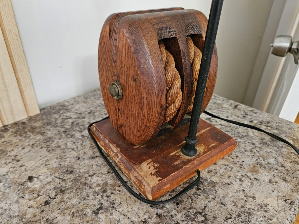 Vintage MCM Nautical Wooden Anchor Pulley Rope Table Lamp - Works!