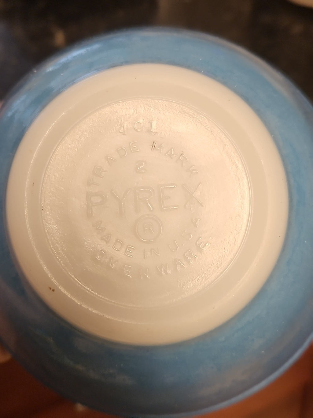 Vintage Pyrex 401 Turquoise Aqua Robins Egg Blue Nesting Mixing Bowl 1.5pt