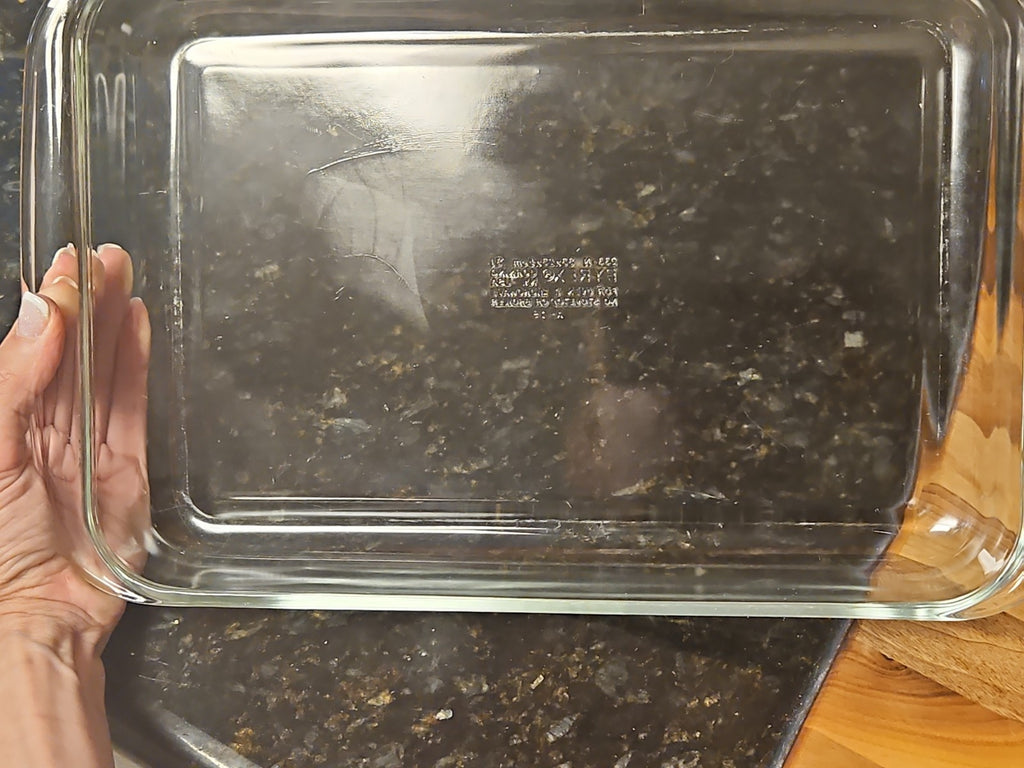 Southern Living at Home Clairmont Casserole Caddy With Vintage Pyrex 9x13 Dish