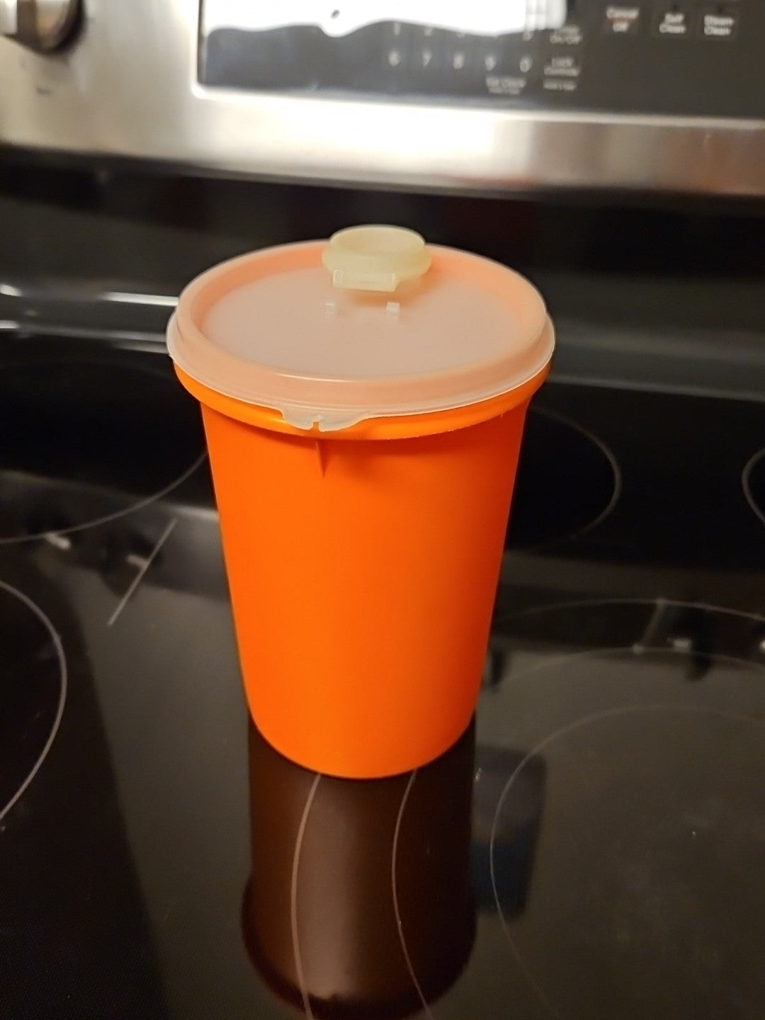 Vintage Tupperware 321 Orange Handolier Drink Container Flip Top Pour Spout Lid