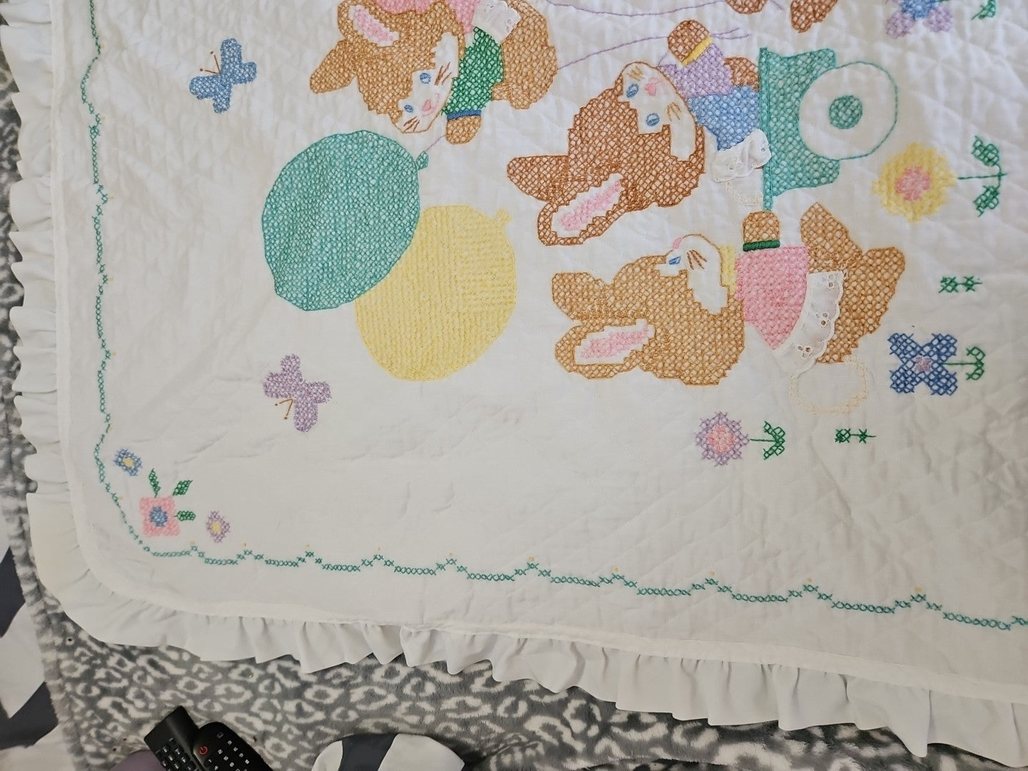 Handmade Baby Blanket Embroidered Cross Stitch Bunnies Ruffled Edge 42" X 33"