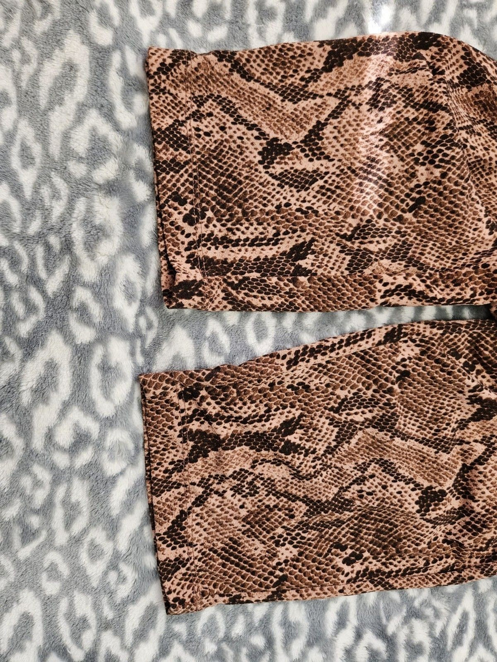 EXPRESS SNAKE PRINT JUMPSUIT SIZE SMALL
