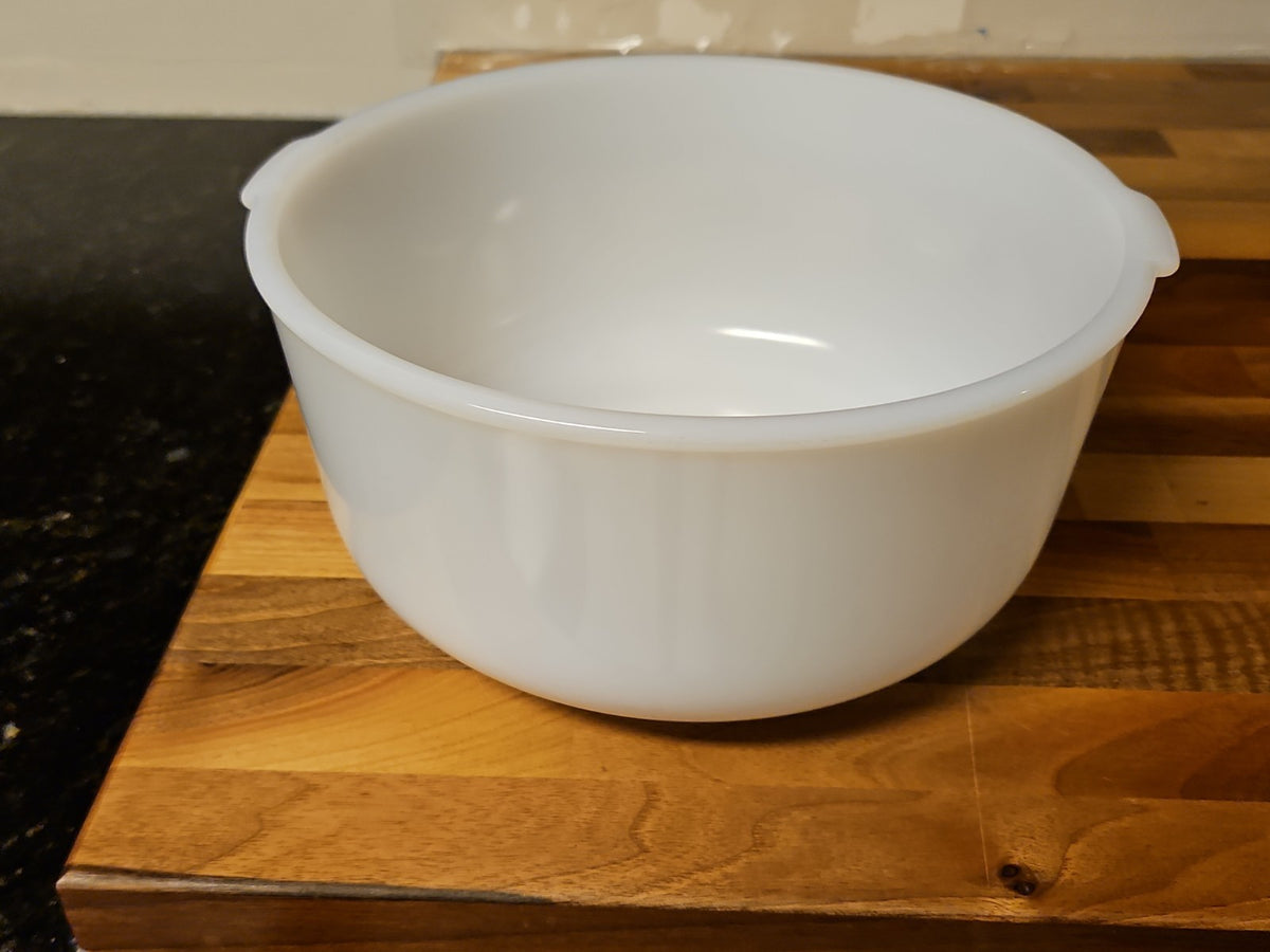 Vintage Glasbake Made for Sunbeam Mixer  19CJ Large White Milk Glass Mixing Bowl