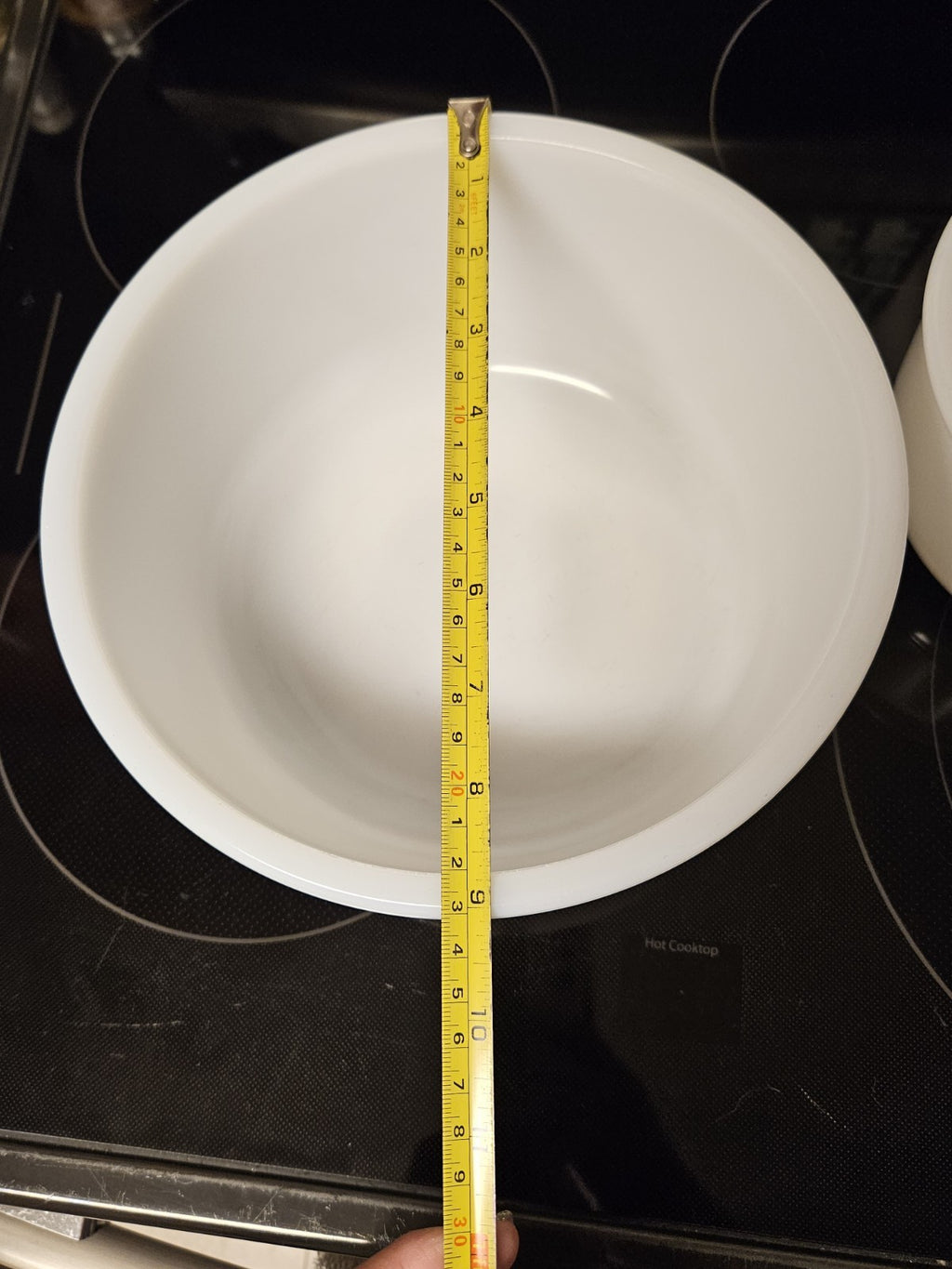 Set Of 2 Vintage Nesting Milk Glass Mixing Bowls Unmarked 9" & 6.5"