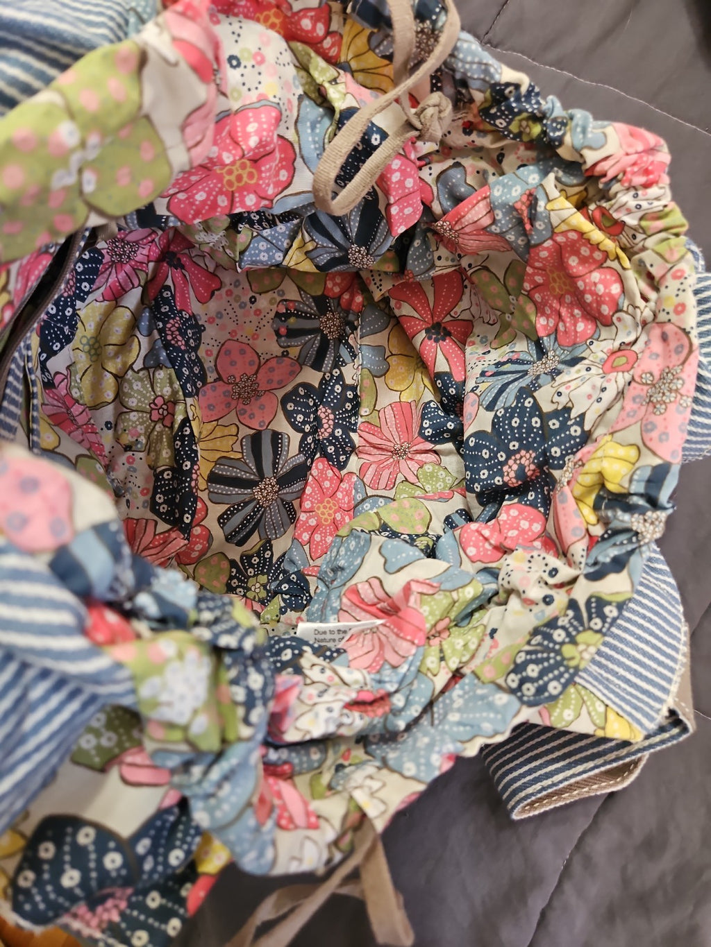 NWOT Thirty-One Cinch-Top Bucket Bag in Railroad Denim Free Spirit Floral Lining