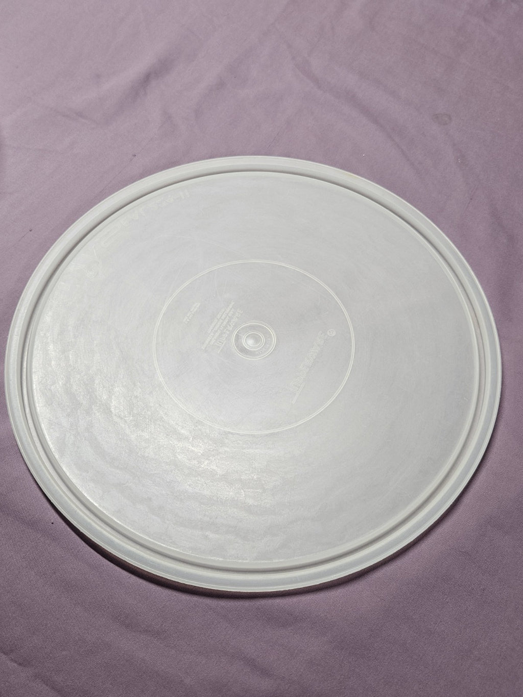 Vintage Tupperware Sheer Cupcake Keeper #242 w/Lid Seal #224 READ