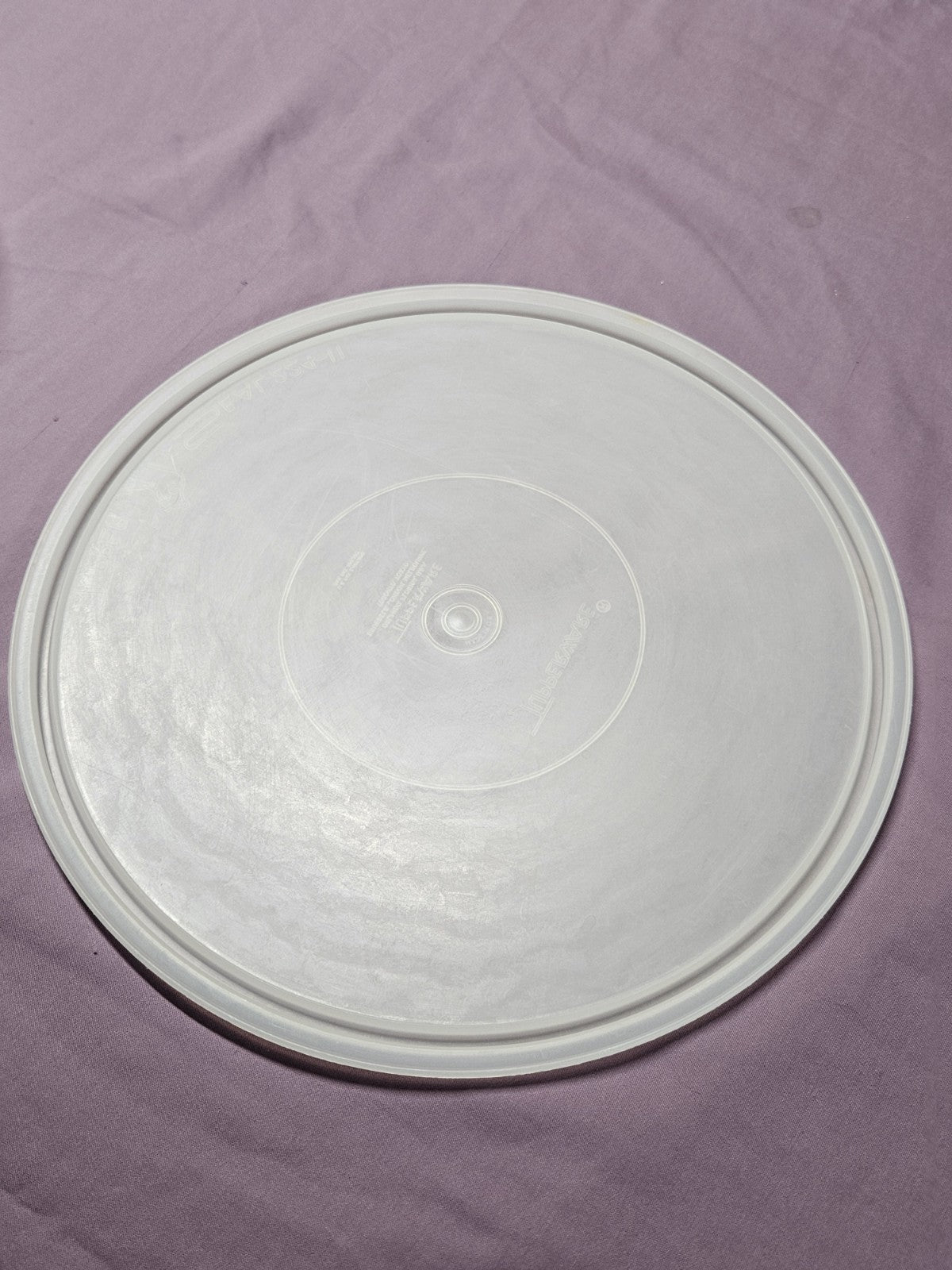 Vintage Tupperware Sheer Cupcake Keeper #242 w/Lid Seal #224 READ