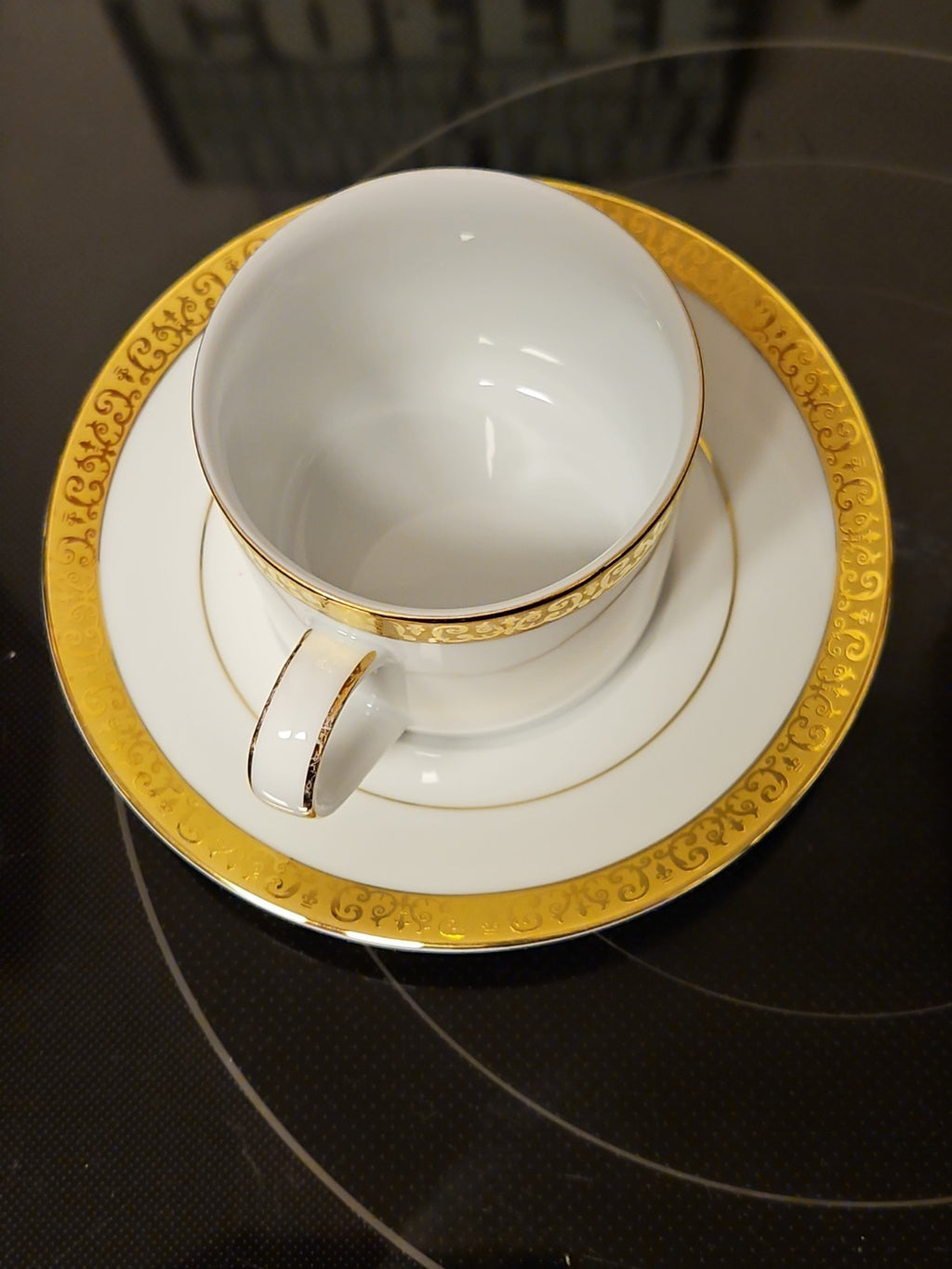 Vintage 1991 Royal Gallery Gold Buffet Cup and Saucer Set EUC