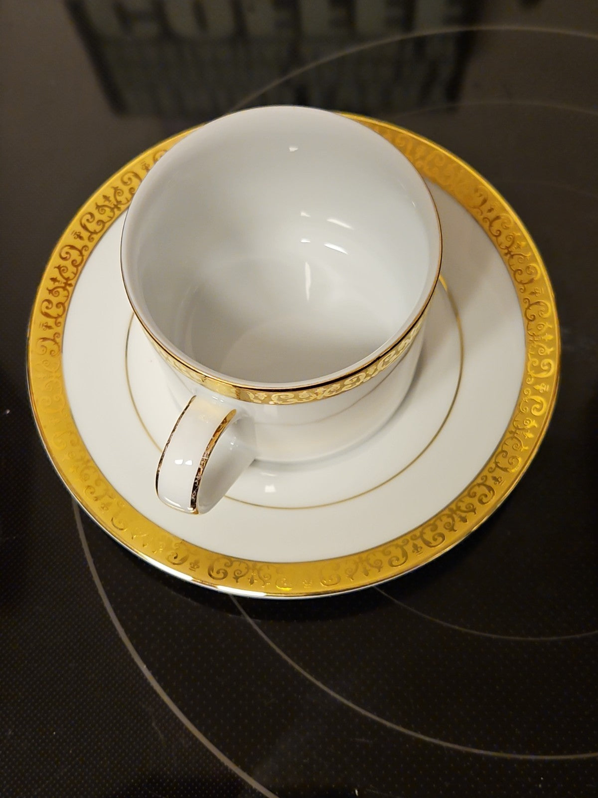 Vintage 1991 Royal Gallery Gold Buffet Cup and Saucer Set EUC